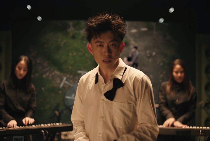 RICH BRIAN เปิดตัวซิงเกิลและมิวสิกวิดีโอเพลงใหม่ “BUTTERFLY”