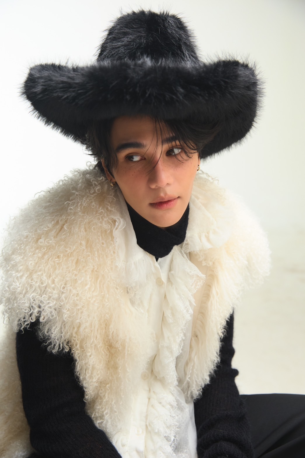 Jeff Satur ชวนทุกคนให้ค้นพบตัวเองในเวอร์ชั่นที่สวยงาม   ในซิงเกิลใหม่ “ฉันก่อนเจอเธอ (Lost and Found)”