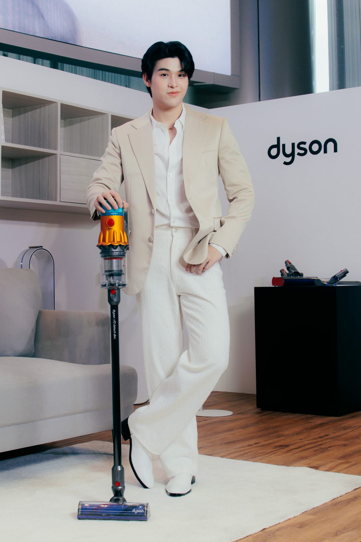 สกาย วงศ์รวีอวดบ้านสะอาดกับอีเวนต์ Dyson Wet Range  โชว์ลีลาการทำความสะอาดด้วยเทคโนโลยีล่าสุดจาก Dyson