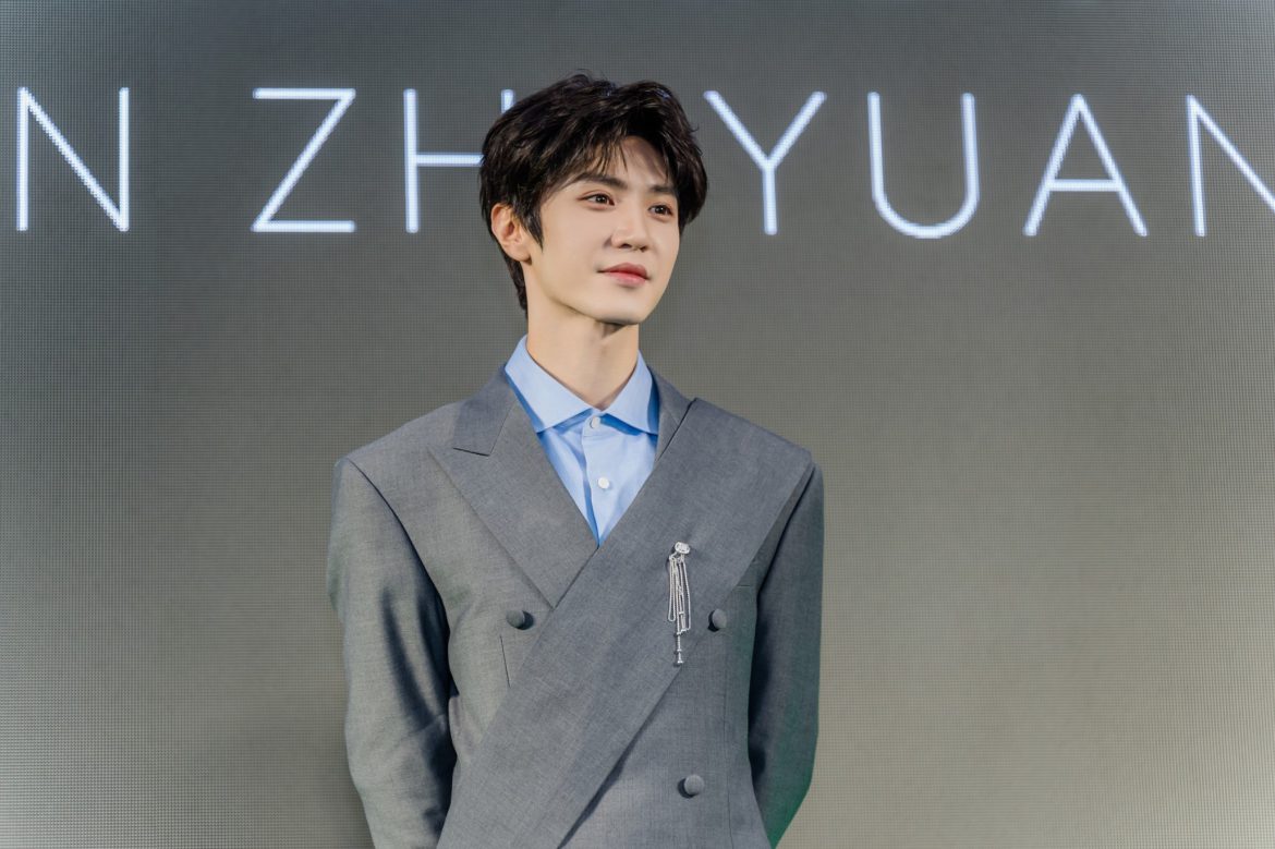 iQIYI (อ้ายฉีอี้) เล่นใหญ่ พาพระเอกสุดฮอต  “เฉินเจ๋อหย่วน” บินลัดฟ้าสู่ไทย จัดงาน  “iQIYI Starship Meet and Greet”  เสิร์ฟความฟิน สร้างปรากฏการณ์ห้างฯแตก