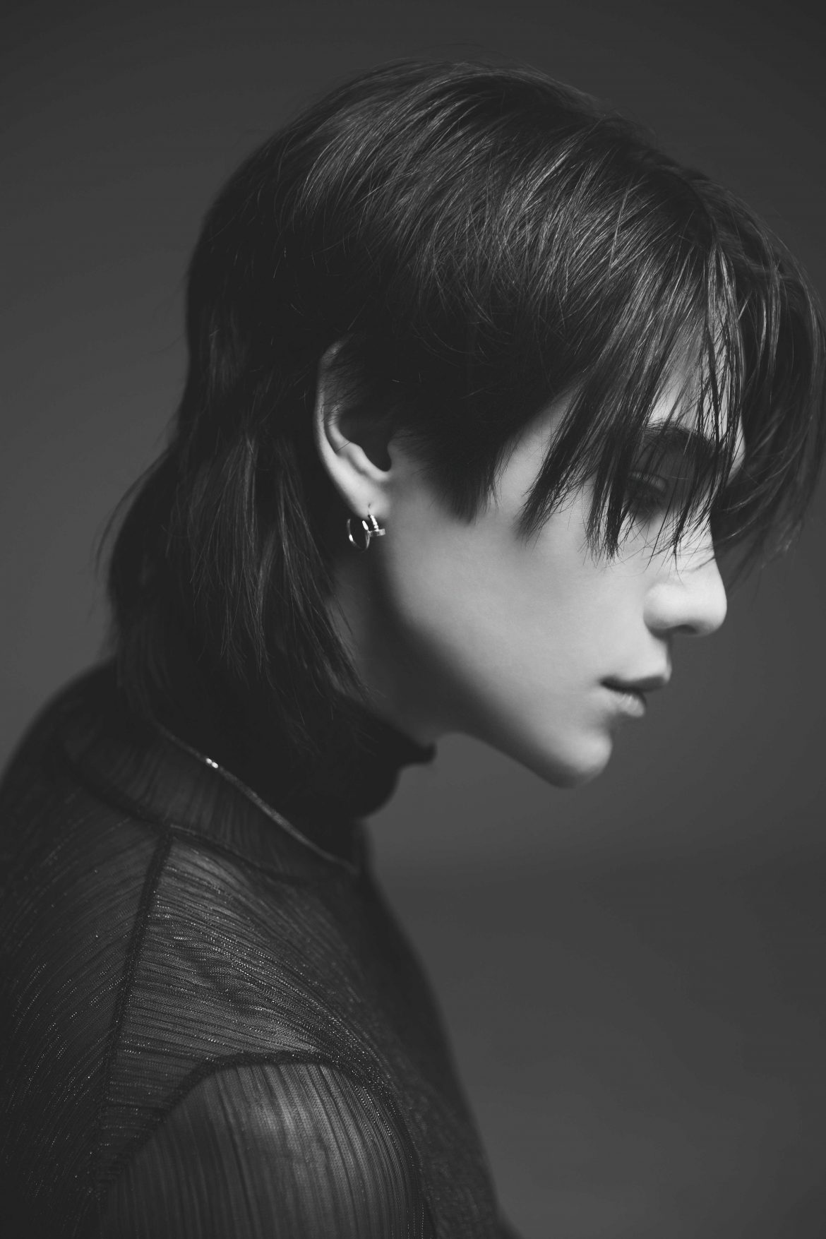 ดำดิ่งสู่ด้านมืดของความรักกับ “Tell Me The Name”   ซิงเกิ้ลใหม่จาก “เจฟ ซาเตอร์” Jeff Satur   ที่จะพาผู้ฟังสำรวจด้านมืดของความรักอย่างลึกซึ้งและทรงพลัง