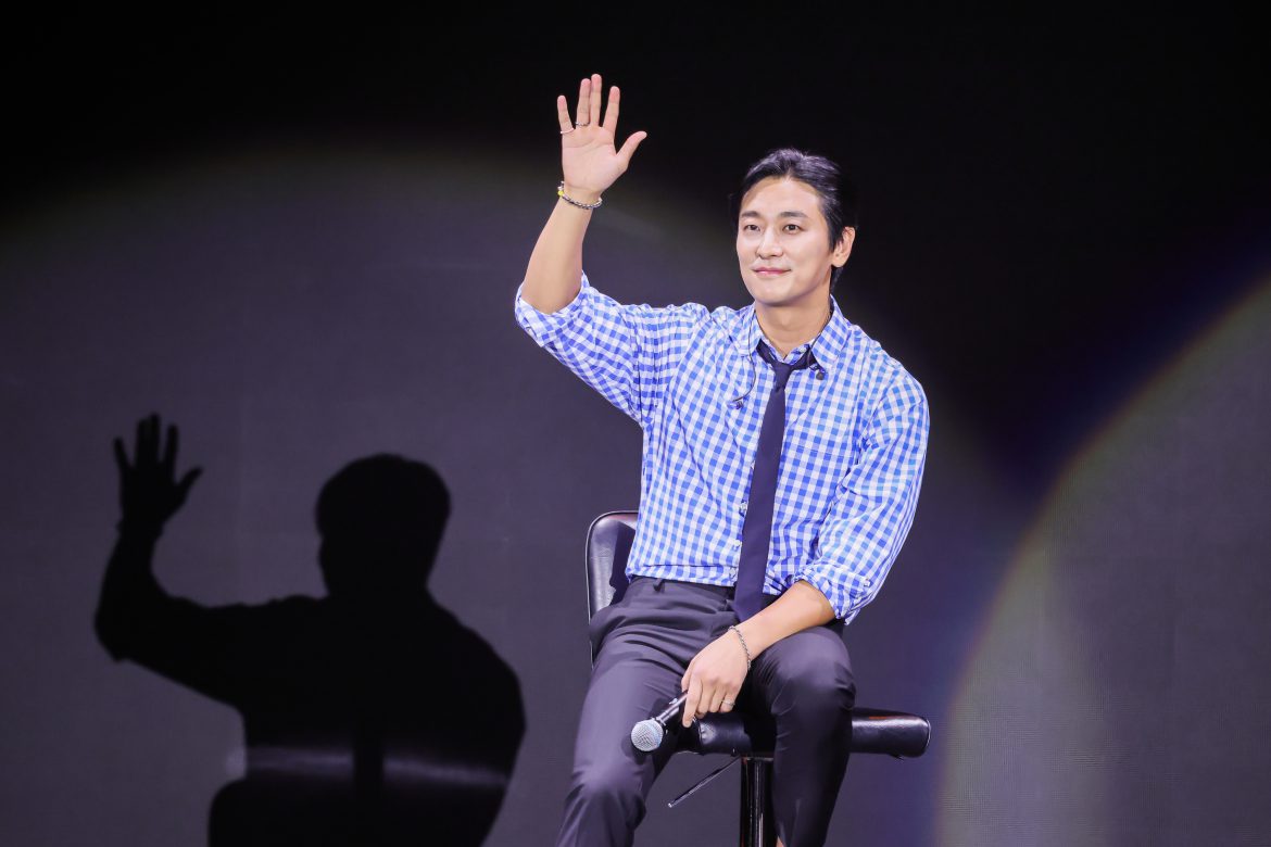 หล่อ แรร์แบบไม่มีใครแทนได้!  “จูจีฮุน” เปิดมุมขี้เล่น สายเปย์ใจดี เซอร์วิสฉ่ำ! “2025 ” คุ้มค่าสมการรอคอย