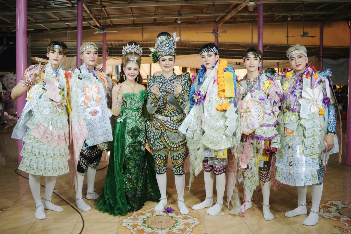 สะเทือนวงการ ศรราม น้ำเพชร ชวน PERSES สร้างตำนาน ลิเก x T-POP ปรากฏการณ์ใหม่ผสานศิลปะพื้นบ้านไทย และ สมัยใหม่