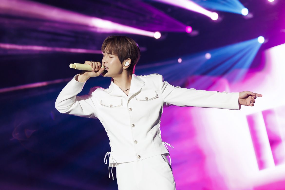 “อนยู” เสิร์ฟความฟินเกินร้อย(%) เจอแฟนไทยในรอบ 8 ปี น่ารักเกินล้าน! เขียนข้อความภาษาไทยสุดซึ้ง!