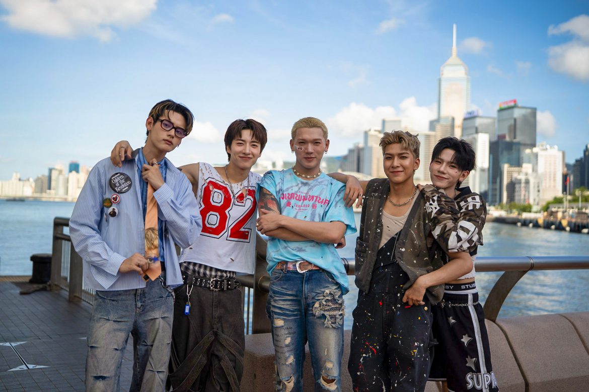 “PERSES” ขนเซอร์ไพรส์โชว์พิเศษ “ห้ามขยับจับนะ (FREEZE)” ระเบิดความสนุกกลาง ‘ฮ่องกง’ ในรายการ “Thailand Music Countdown”