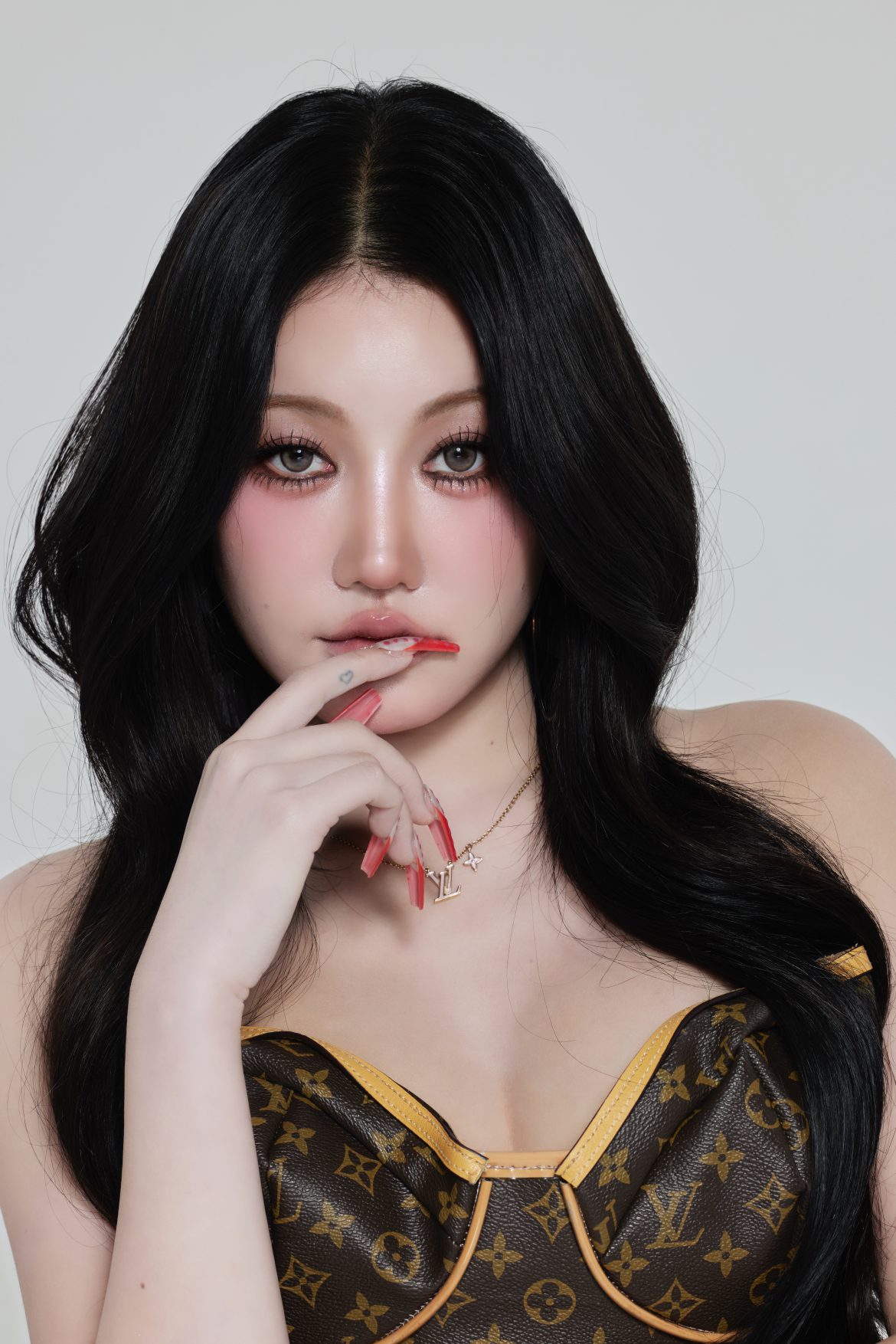 “KKB” กลับมากับความจี๊ด สุดแซ่บ ตามสไตล์สาว sassy girl กับซิงเกิลเพลงใหม่ “FAKE NEWS (หะ อะไรนะคะ?)” พร้อมเปลี่ยนเสื้อผ้า แบบจัดเต็มถึง 13 ลุค ในมิวสิควีดีโอ “FAKE NEWS (หะ อะไรนะคะ?)”