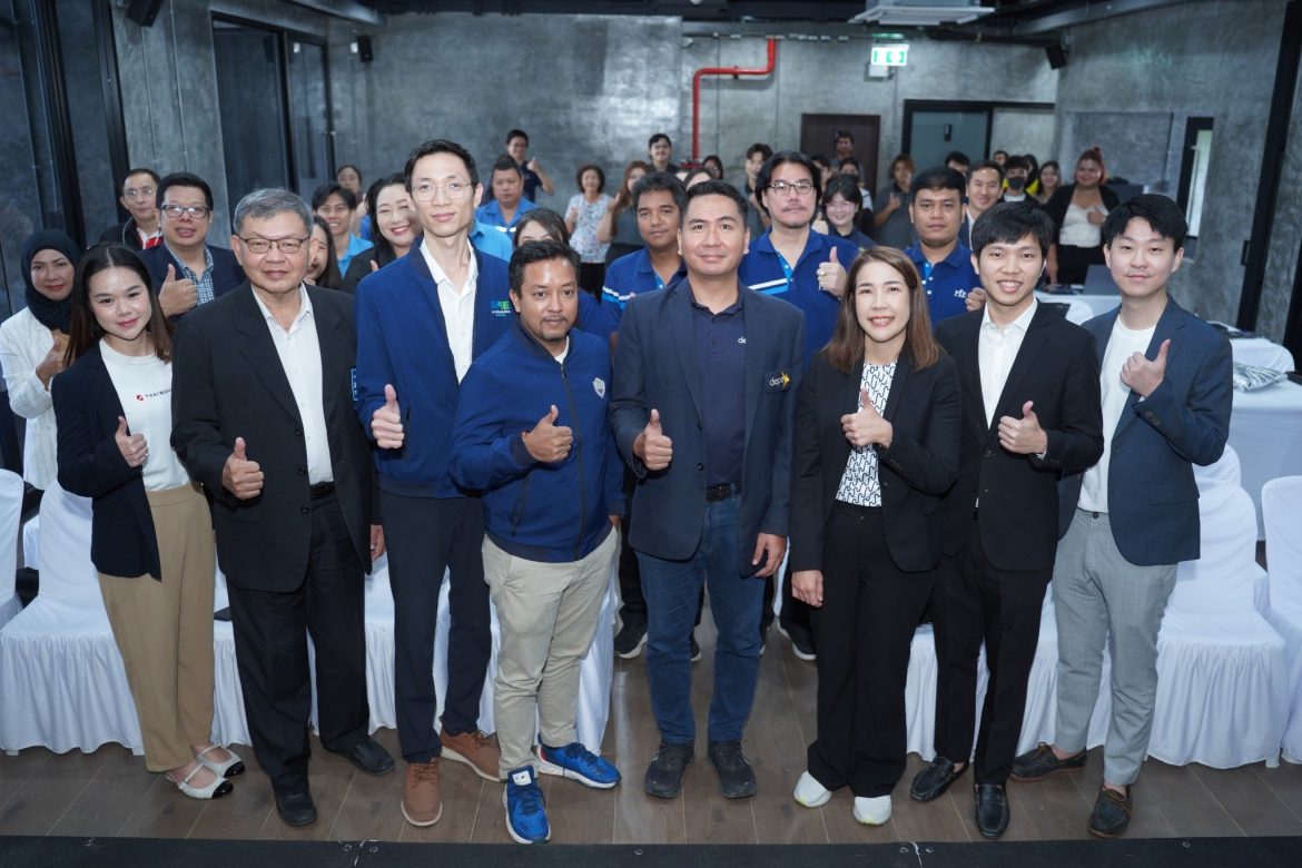 ดีป้า ประเดิมโรดโชว์ Digital Skill Roadmap พื้นที่ภาคใต้ ดึง Global Tech ร่วมมอบความรู้ด้าน AI เดินหน้าปั้นคนไทย 1 ล้านคนต่อปีสู่กำลังคนดิจิทัล