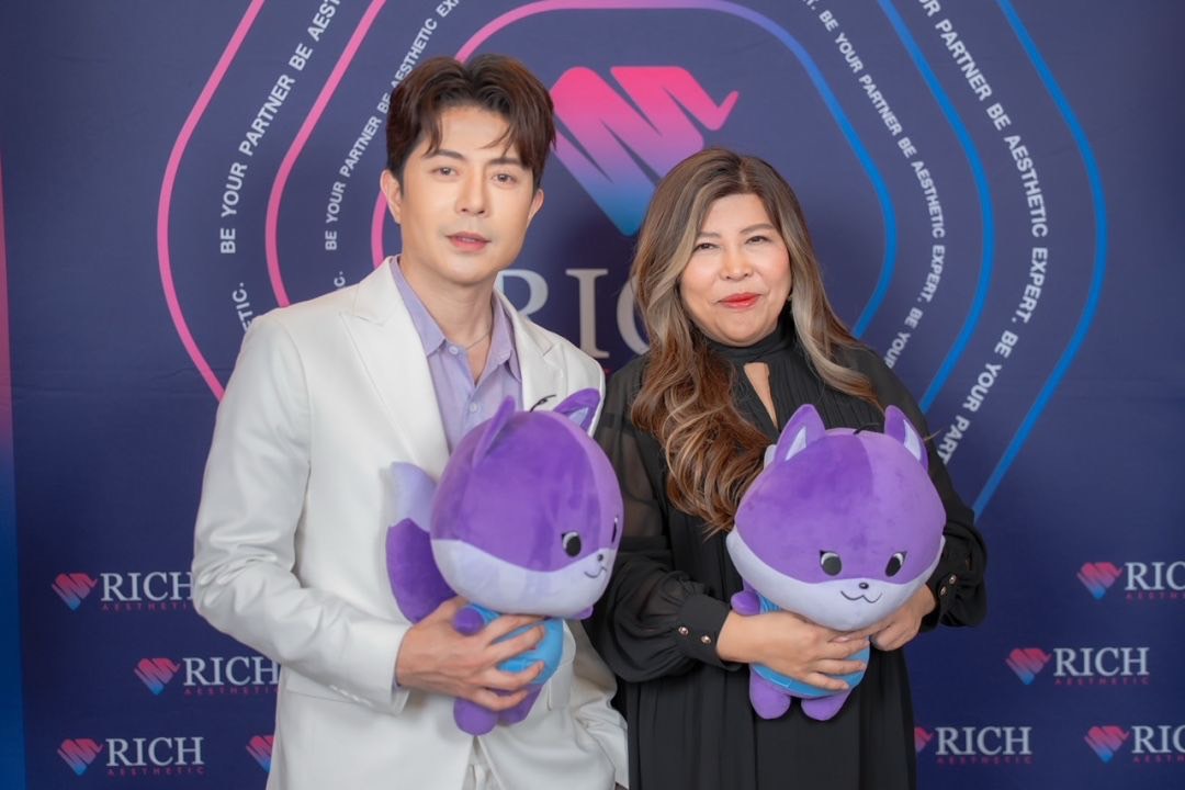 ไหมร้อยหน้าที่ มีแบรนด์แอมบาสเดอร์ละมุนและหล่อมาก Patric X Foxy  ตอกย้ำกระแสความหล่ออย่างต่อเนื่อง จากประสบการณ์ตรง 